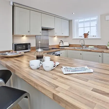 Bootham Green 1 Apartment